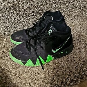 LAST CHANCE Nike Kyrie Irving Shoes